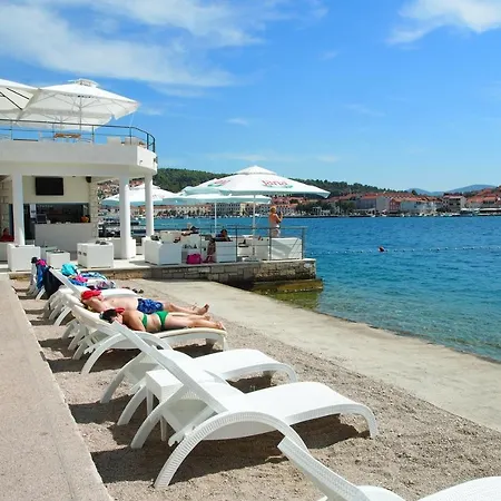 By The Sea Vela Luka, Korcula - 9243