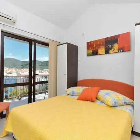 By The Sea Vela Luka, Korcula - 9243