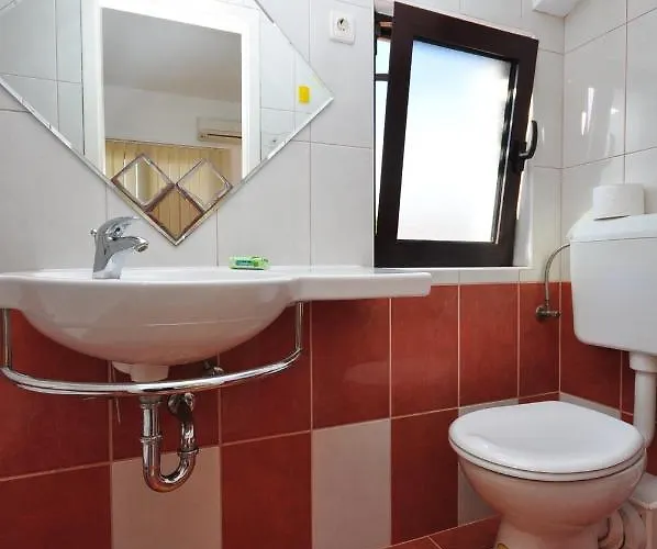 Apartment By The Sea Vela Luka, Korcula - 9243 Vela Luka